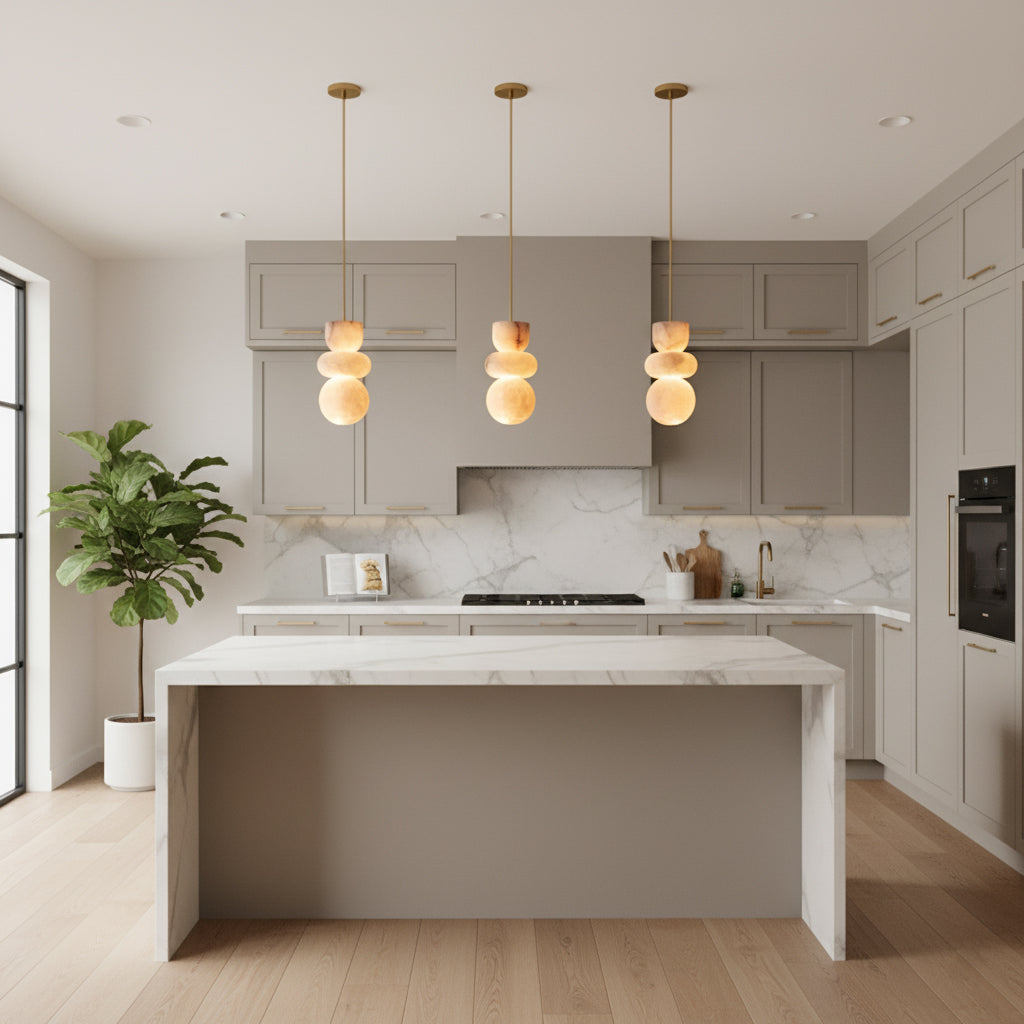 Alabaster Hanglamp met Messing Armatuur en Geïntegreerde LED – Luxe Natuurstenen Design Verlichting