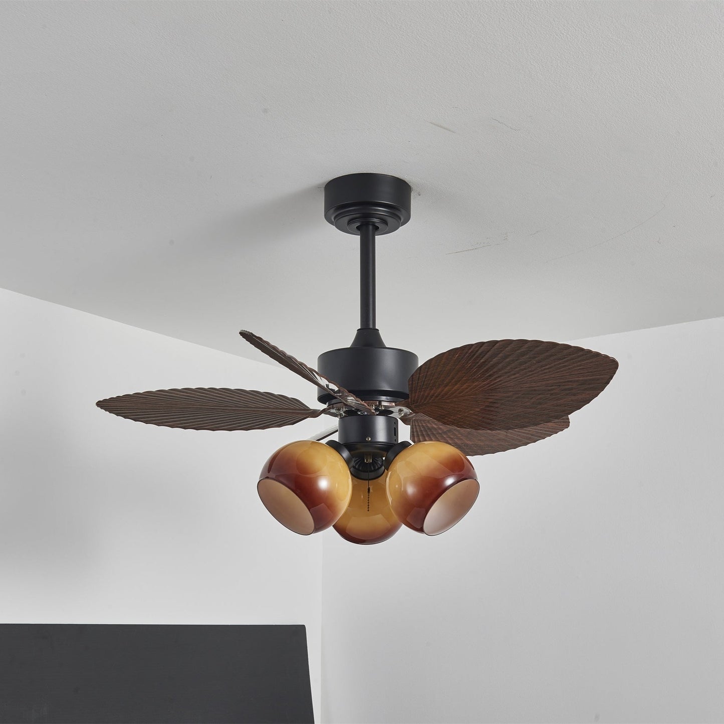 Vintage Plafondventilator met Verlichting – 91cm Diameter – Walnoot Afwerking & Oranje Kap