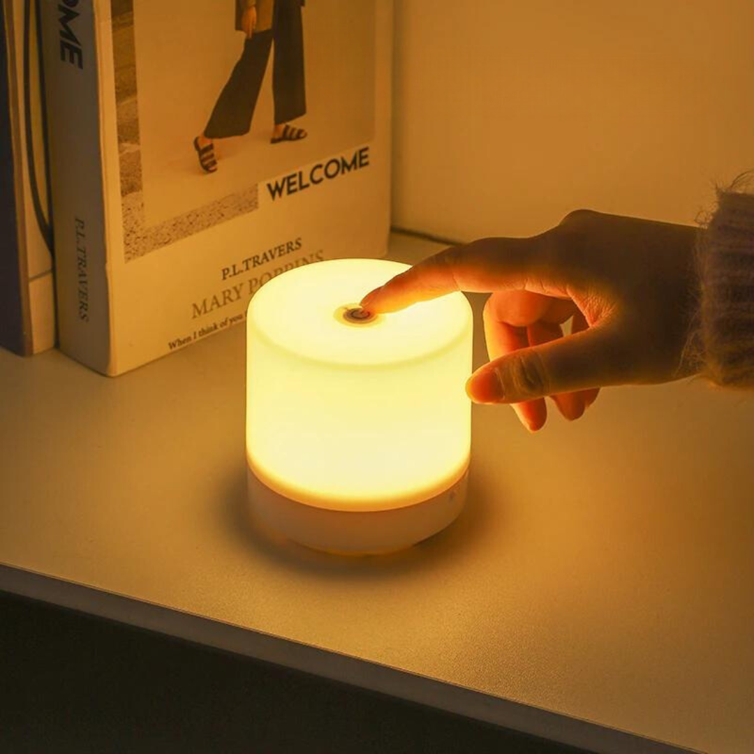 Nachtlamp LED USB 8.5cm Dimbaar ABS Wit Touch Bedlamp Slaapkamer Bureau Sfeerverlichting Compact Lampje
