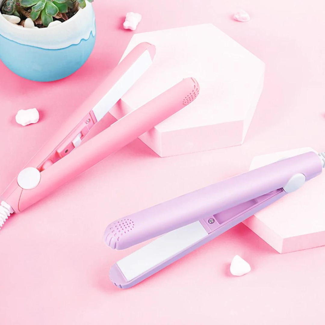 Compact Keramisch Haarstyler voor Krullen en Glad Haar met 3D-Platen Roze Paars Blauw Wit Groen Geel Snel Opwarmen 45 Seconden Instelbare Temperatuur Reisstyler