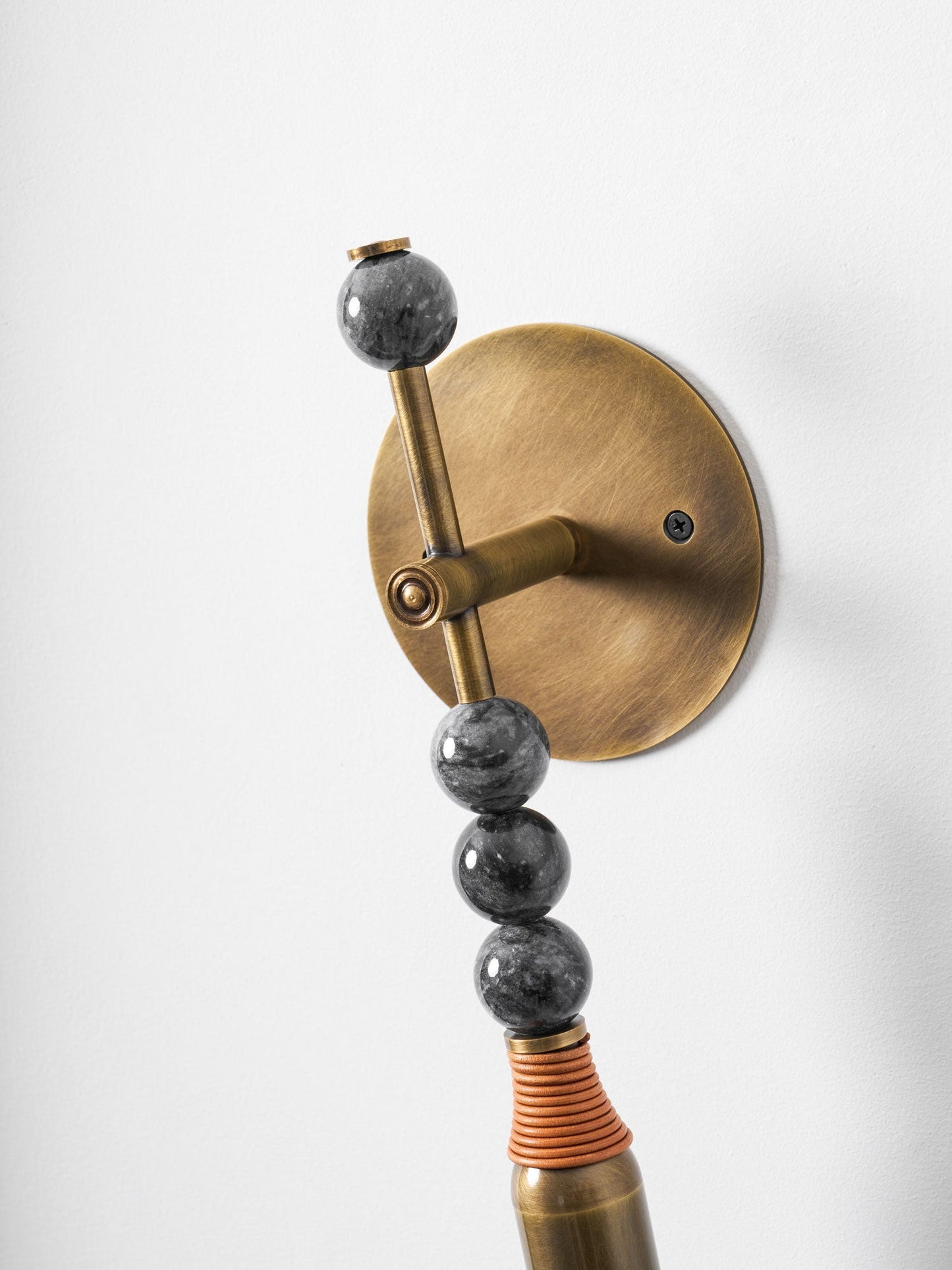 Toam Wandlamp Marmer Messing – Persepolis Geïnspireerd Design met Antique Brass Afwerking 18.9 en 27.6 inch