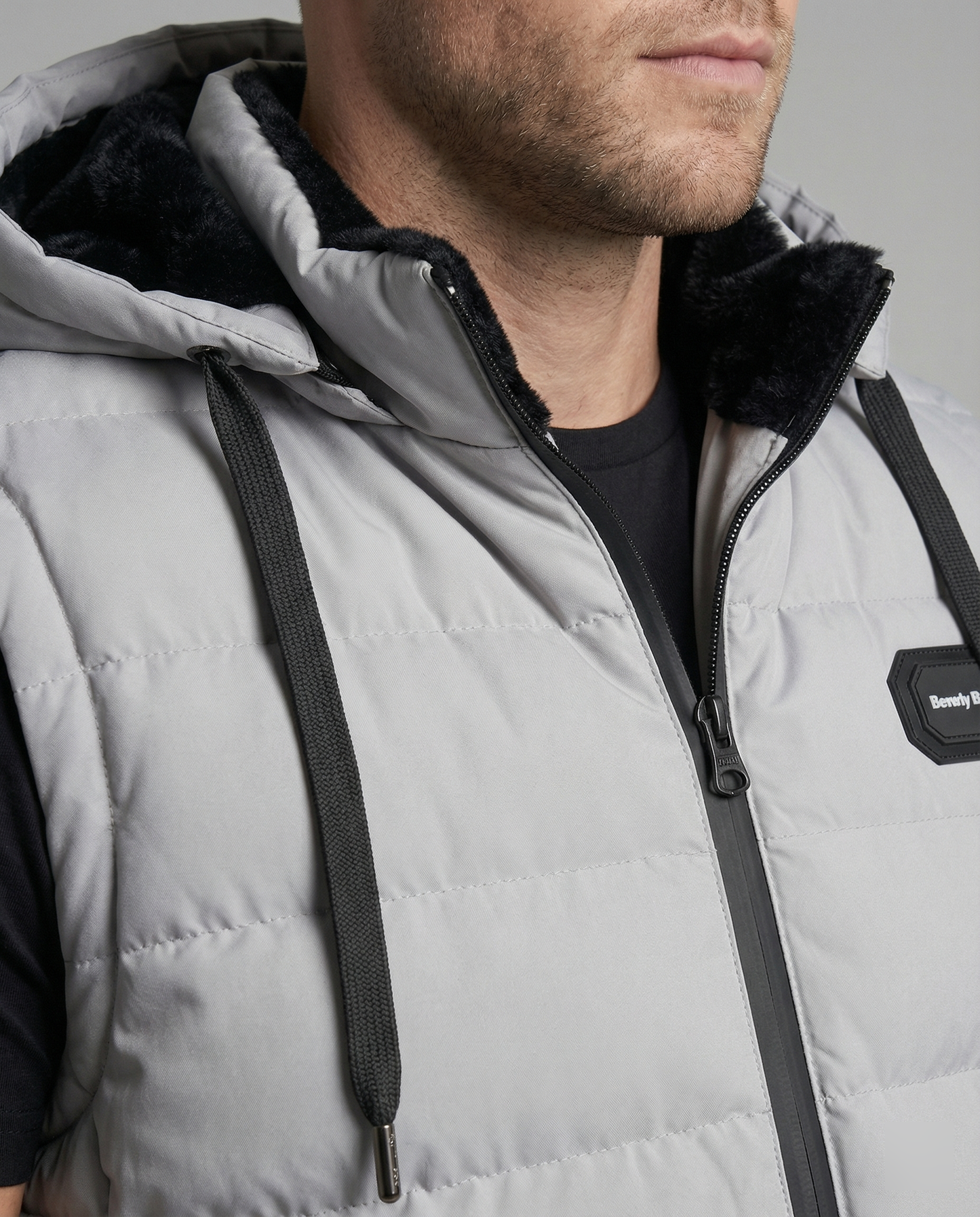 Vento | Gewatteerd Mouwloos Puffervest met Capuchon 2