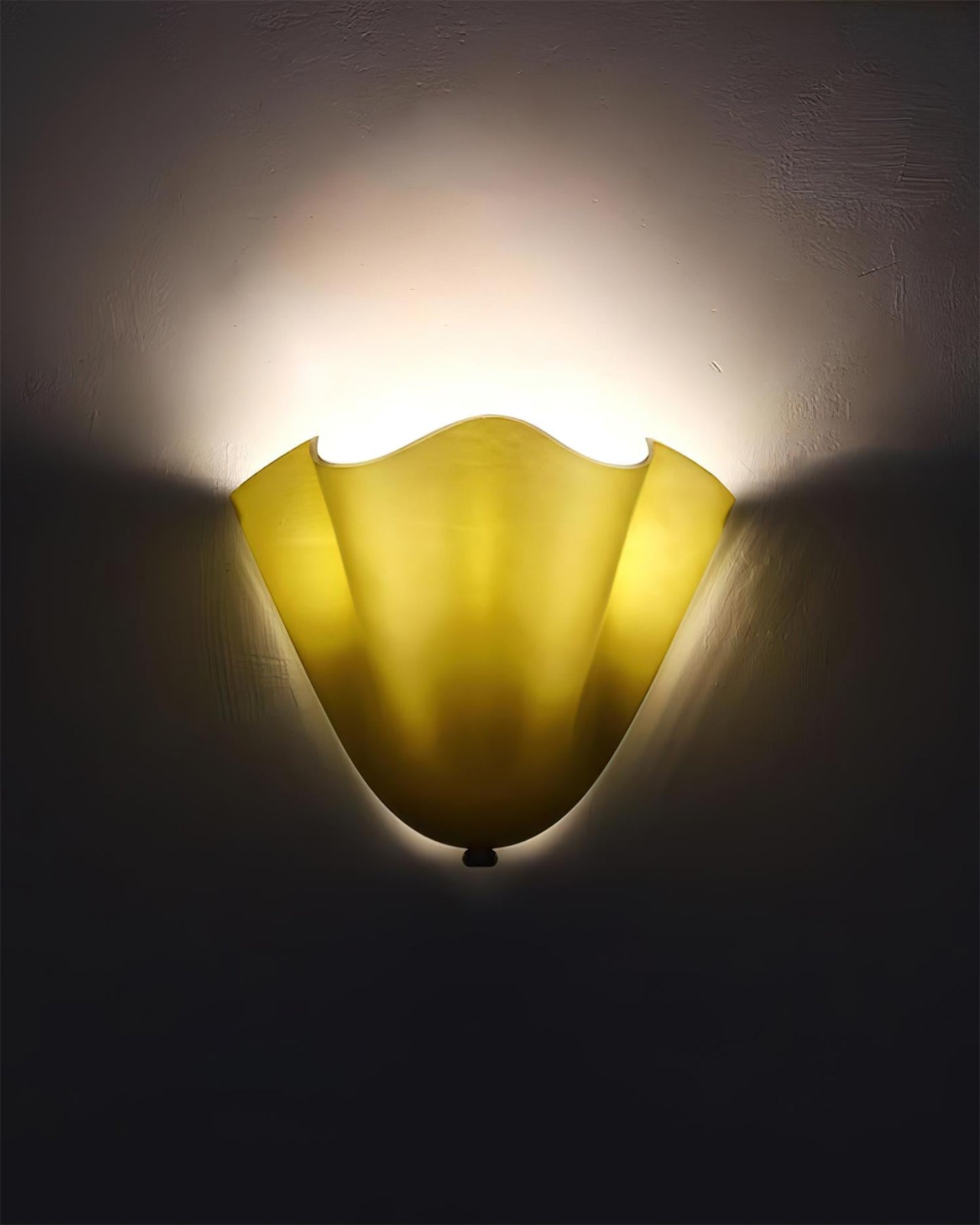 Design Wandlamp van Handgeblazen Glas – Sculpturale Wandverlichting voor Modern Interieur