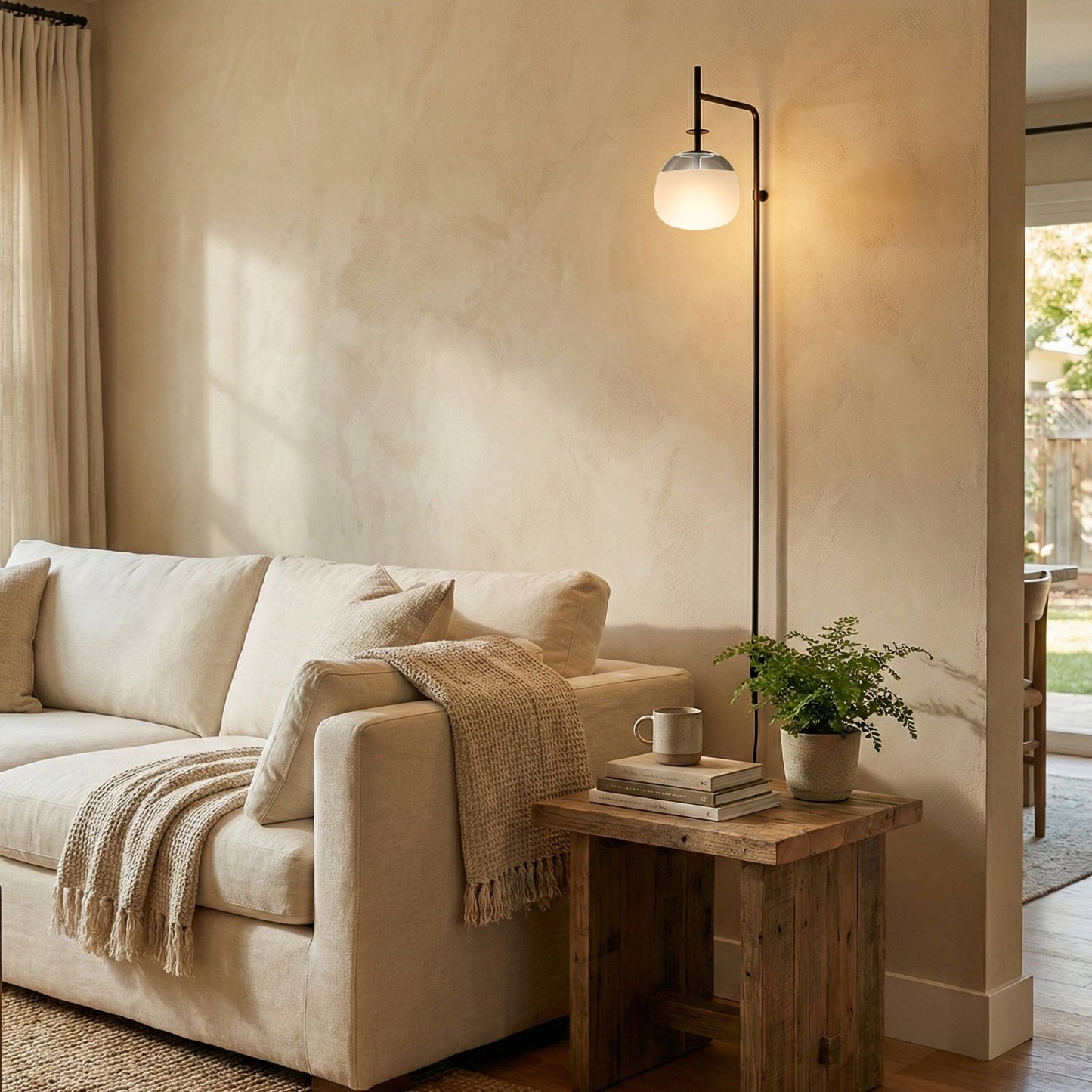 Verstelbare Wandlamp met Zwenkarm | Mondgeblazen Glazen Kap | Stekkermodel