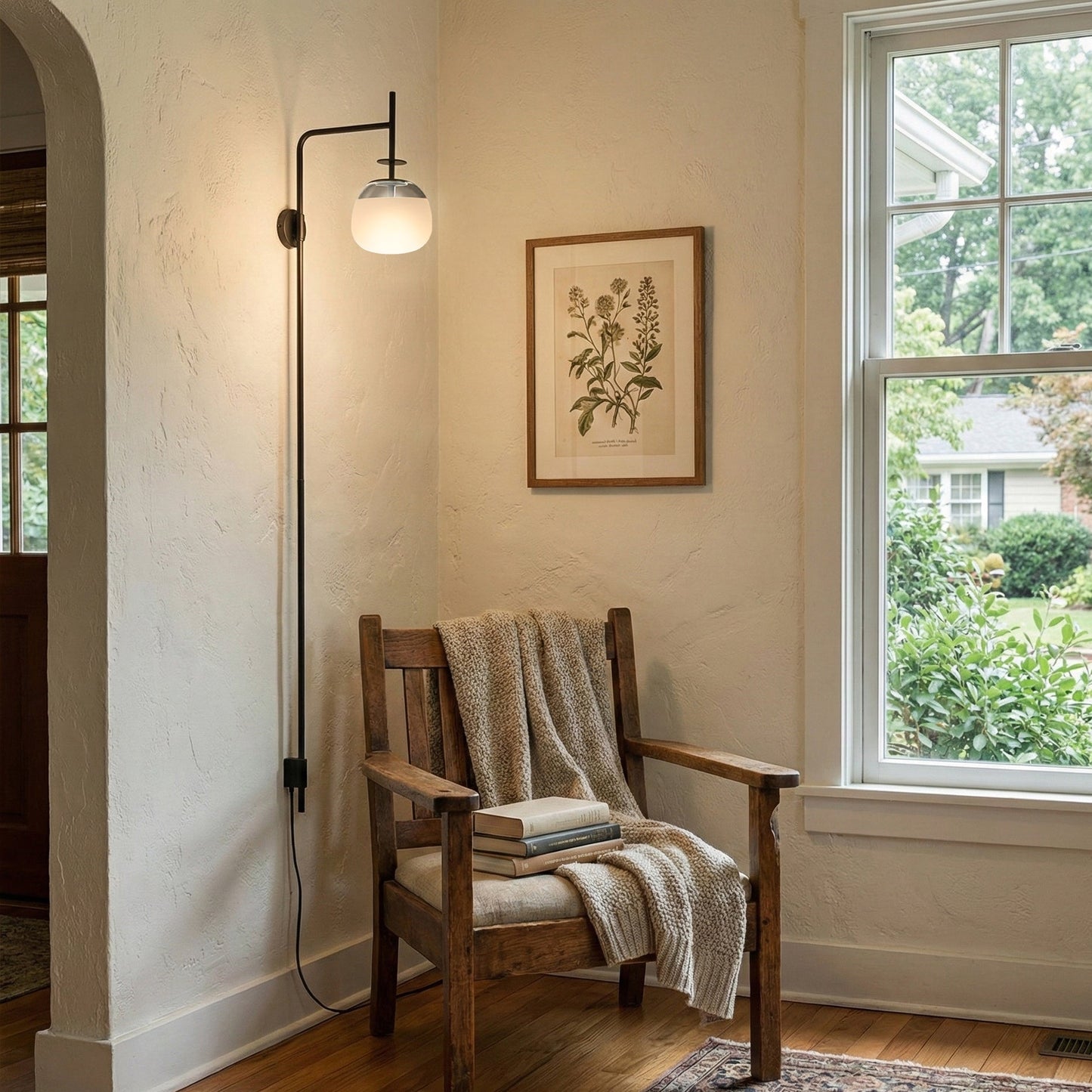 Verstelbare Wandlamp met Zwenkarm | Mondgeblazen Glazen Kap | Stekkermodel