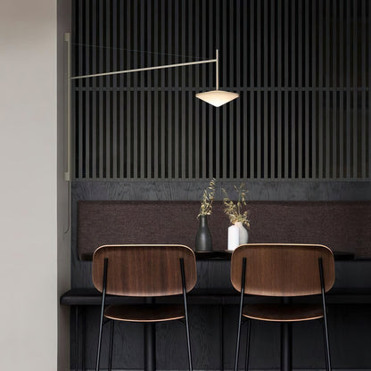 Verstelbare Wandlamp met Zwenkarm | Mondgeblazen Glazen Kap | Stekkermodel