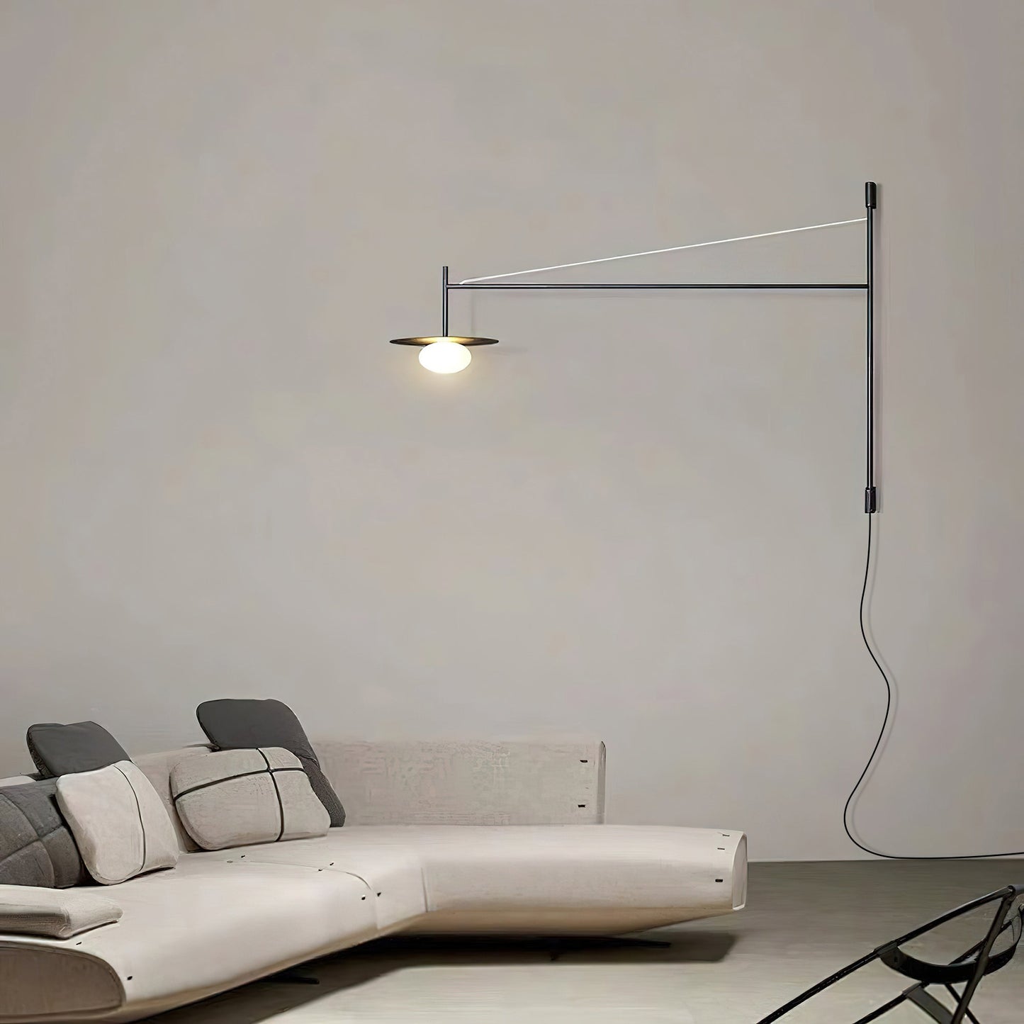 Verstelbare Wandlamp met Zwenkarm | Mondgeblazen Glazen Kap | Stekkermodel