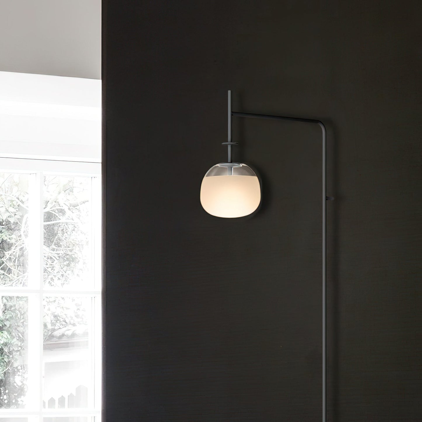 Verstelbare Wandlamp met Zwenkarm | Mondgeblazen Glazen Kap | Stekkermodel