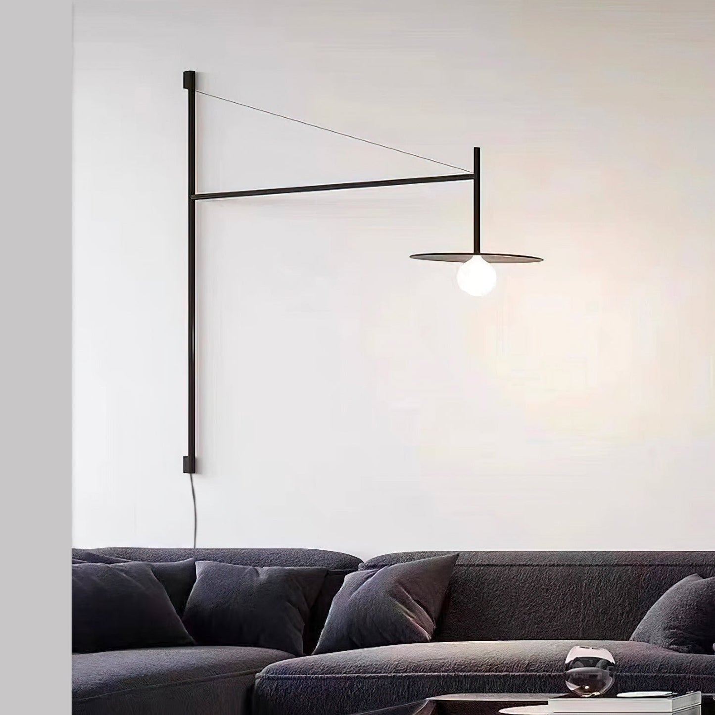 Verstelbare Wandlamp met Zwenkarm | Mondgeblazen Glazen Kap | Stekkermodel