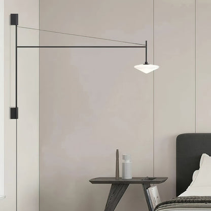 Verstelbare Wandlamp met Zwenkarm | Mondgeblazen Glazen Kap | Stekkermodel