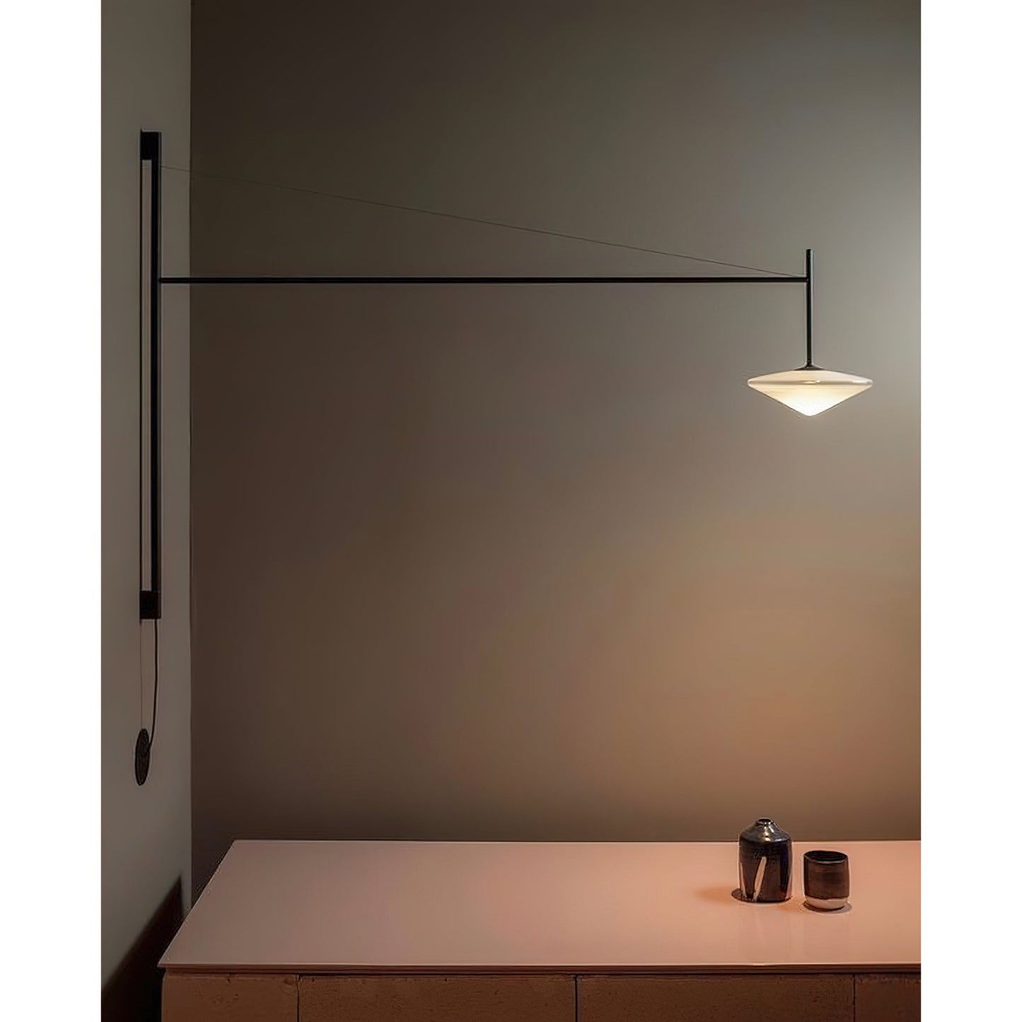 Verstelbare Wandlamp met Zwenkarm | Mondgeblazen Glazen Kap | Stekkermodel