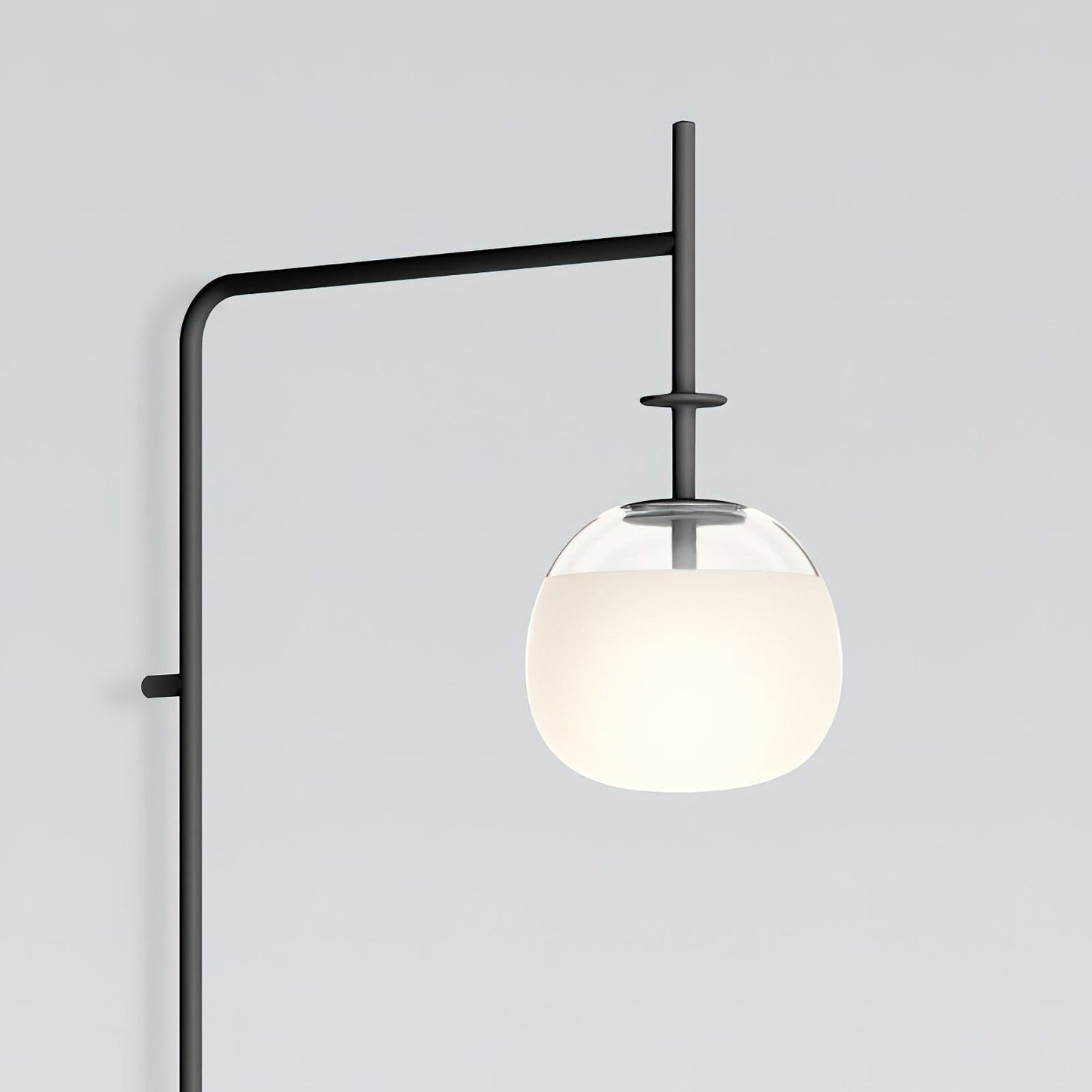 Verstelbare Wandlamp met Zwenkarm | Mondgeblazen Glazen Kap | Stekkermodel