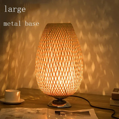 Rustieke Bamboe Tafellamp met Handgemaakte Houten Voet – Vintage Sfeerverlichting voor Woonkamer, Slaapkamer en Bureau