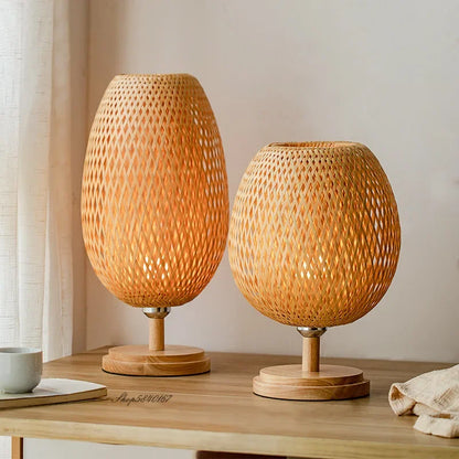 Rustieke Bamboe Tafellamp met Handgemaakte Houten Voet – Vintage Sfeerverlichting voor Woonkamer, Slaapkamer en Bureau
