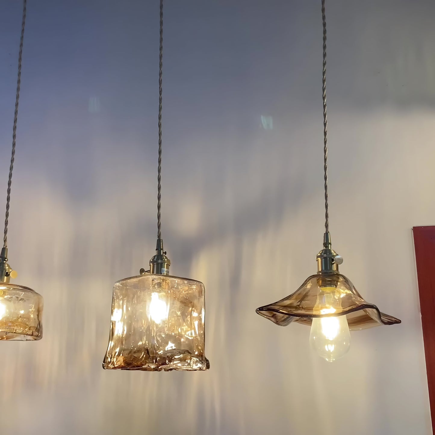 Vintage Hanglamp Messing & Amber Glas – Retro Verlichting Eetkamer Keukeneiland Bar Restaurant – E26/E27 Max 40W