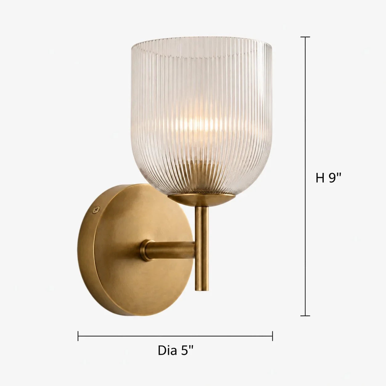 Wandlamp met geribbeld glas en koperen finish voor hal, slaapkamer en badkamer