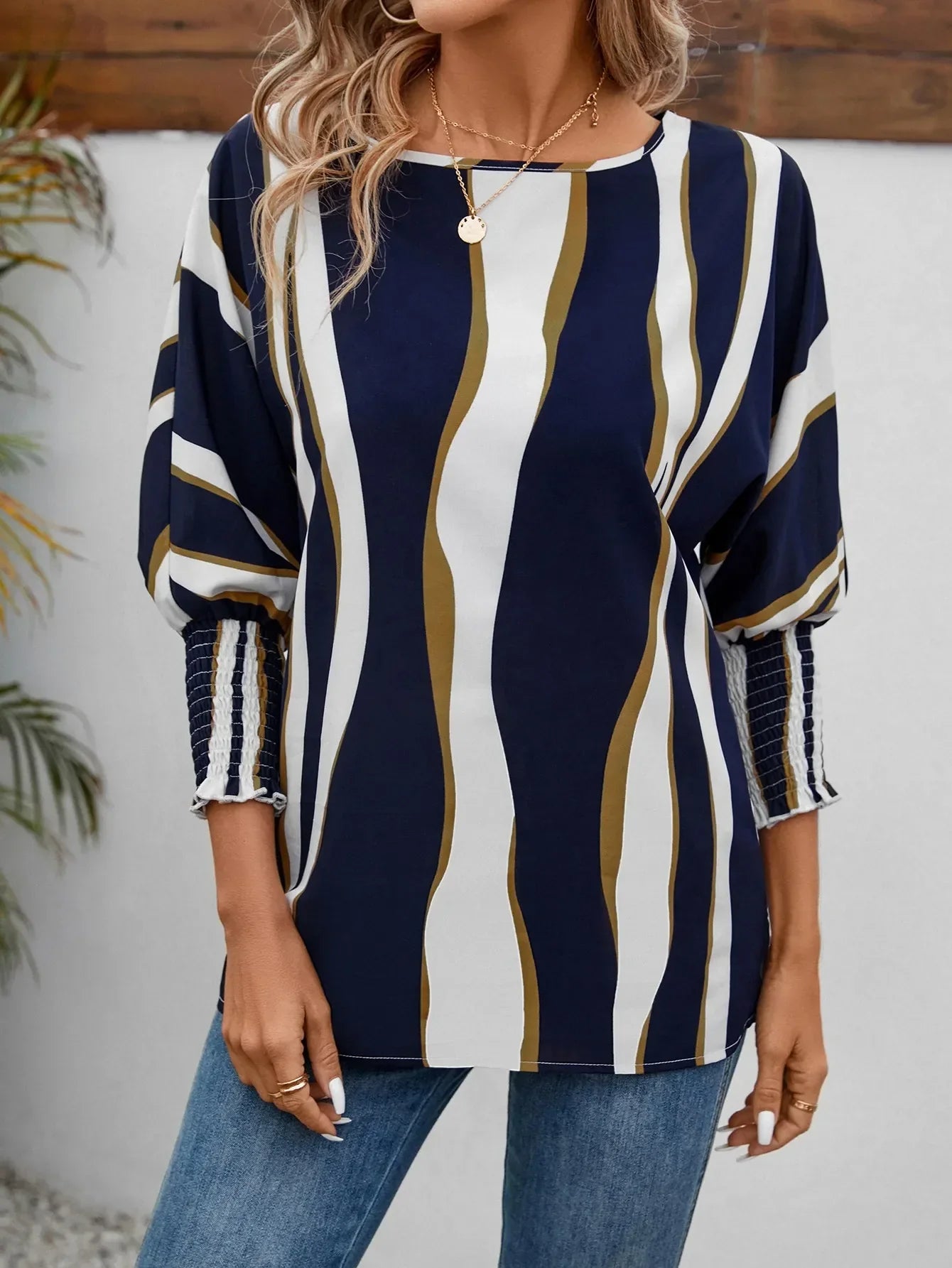 Vrouwelijke Zomer Blouse met Korte Mouwen en Leuke Print