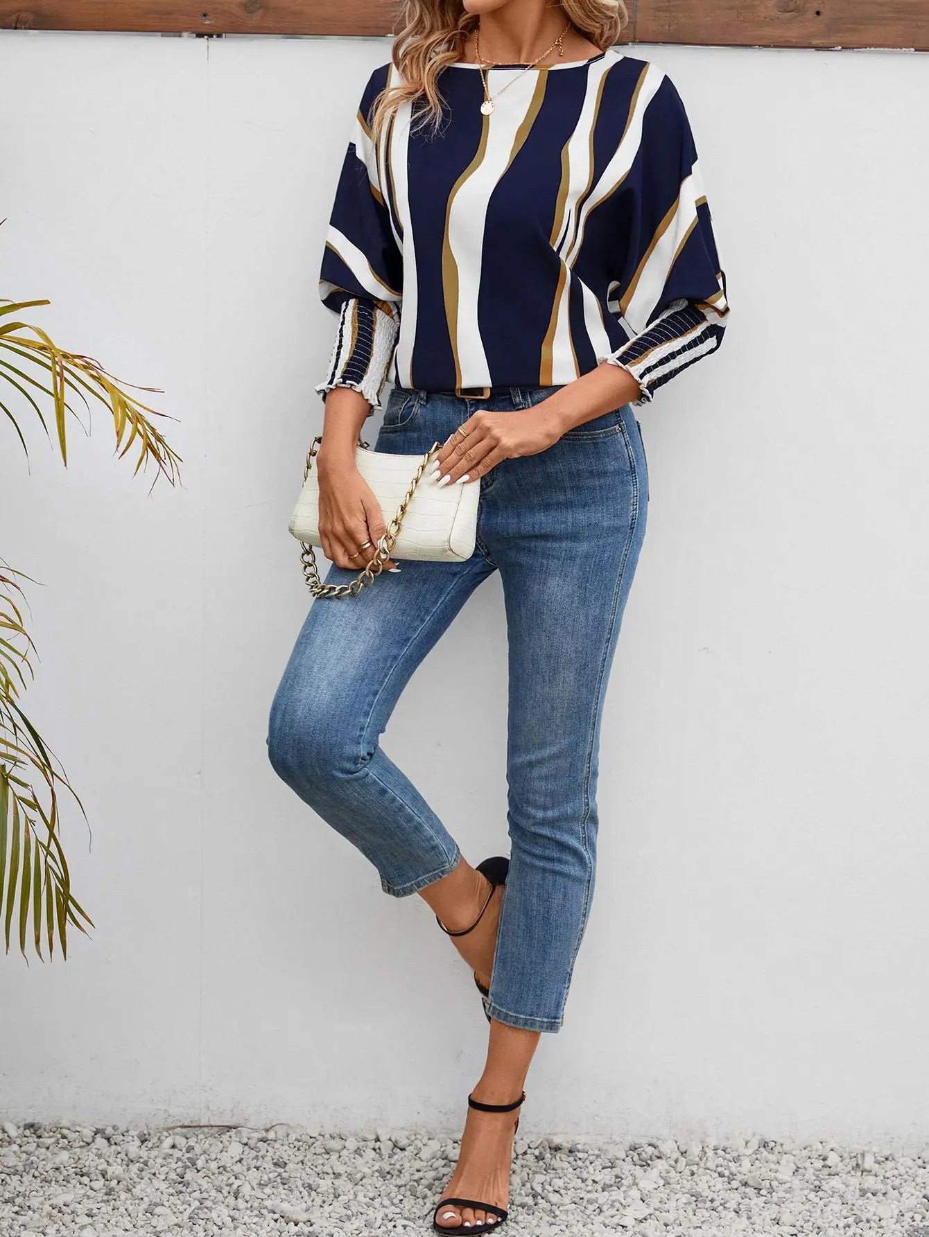 Vrouwelijke Zomer Blouse met Korte Mouwen en Leuke Print
