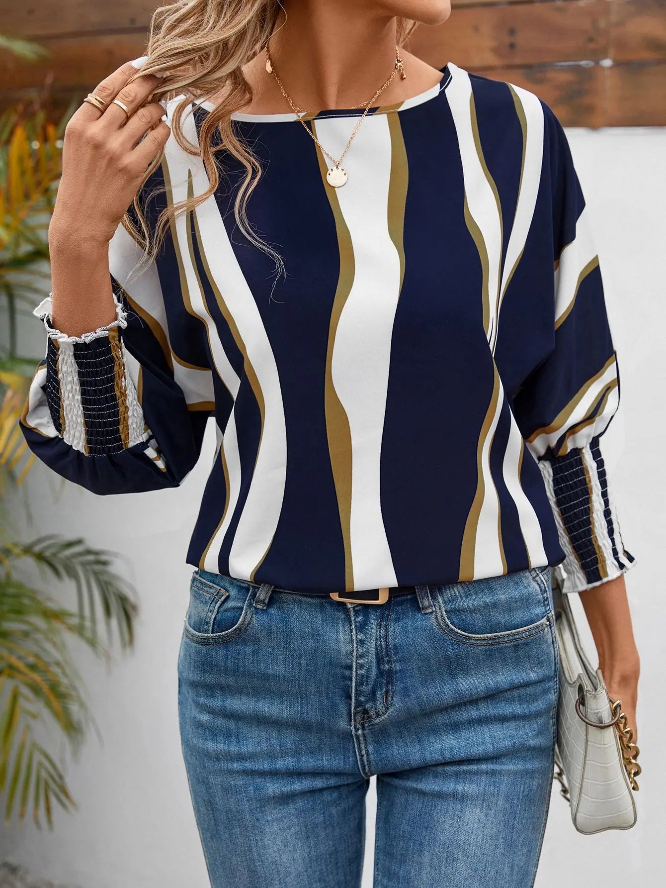 Vrouwelijke Zomer Blouse met Korte Mouwen en Leuke Print