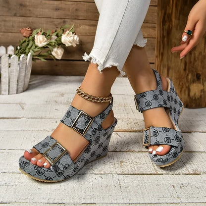 Hoge Hak Sandalen Met Gouden Details Laureluxe