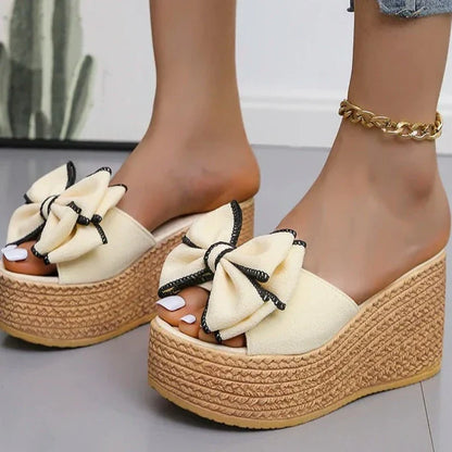 Vlinder Wedges Schoenen met Hoge Hak en Elegant Design - StudioMarella