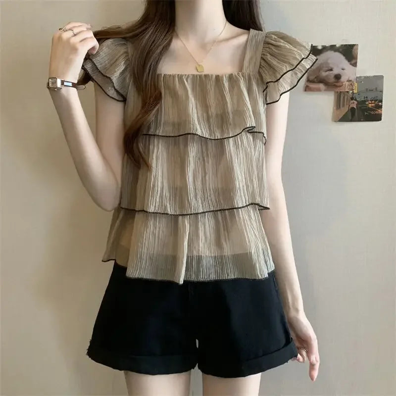 Vrouwelijke Blouse met Ruches en Vierkante Kraag