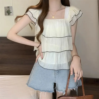 Vrouwelijke Blouse met Ruches en Vierkante Kraag