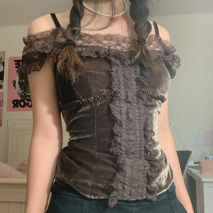 Vrouwelijke Off Shoulder Top met Ruffles en Kant