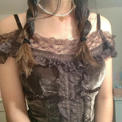 Vrouwelijke Off Shoulder Top met Ruffles en Kant