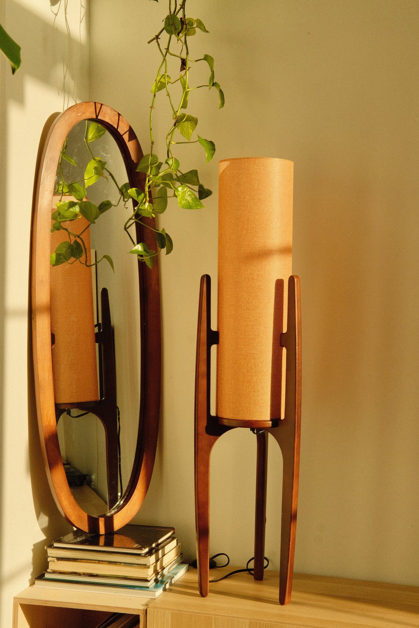Zen Staande Lamp Met Linnen Kap En Natuurlijk Houten Frame