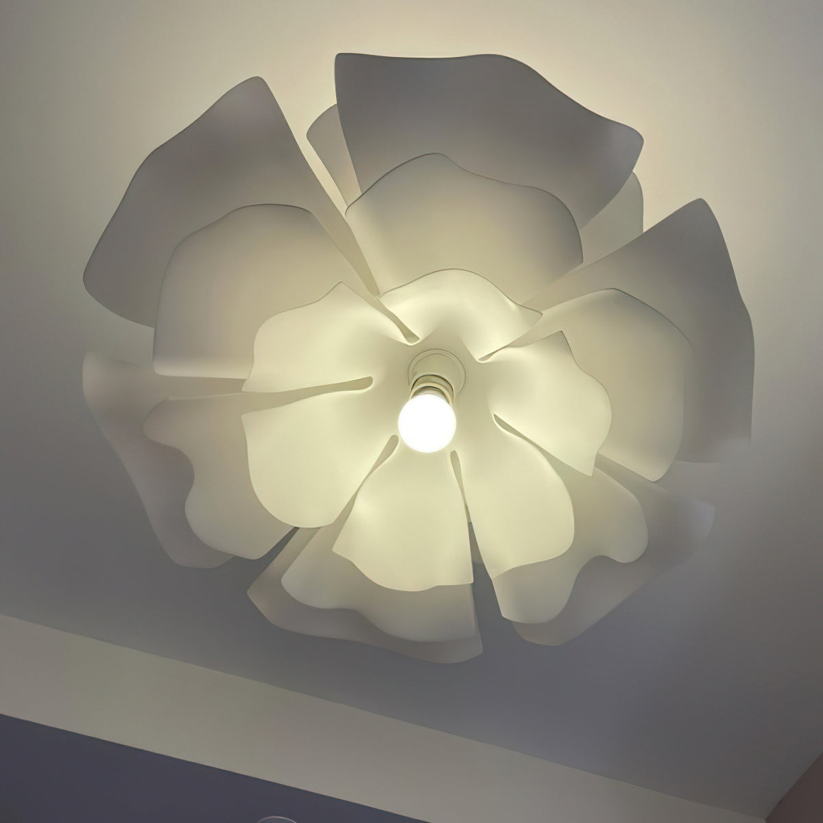 Lotus Hanglamp Wit Acryl Bloemblaadjes Nordic Design Modern Interieur Eettafel Woonkamer Scandinavisch Minimalistisch