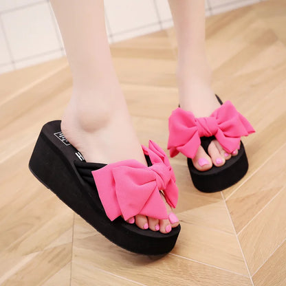 Pluche Platform Sandalen met Wig en Blokhak - StudioMarella