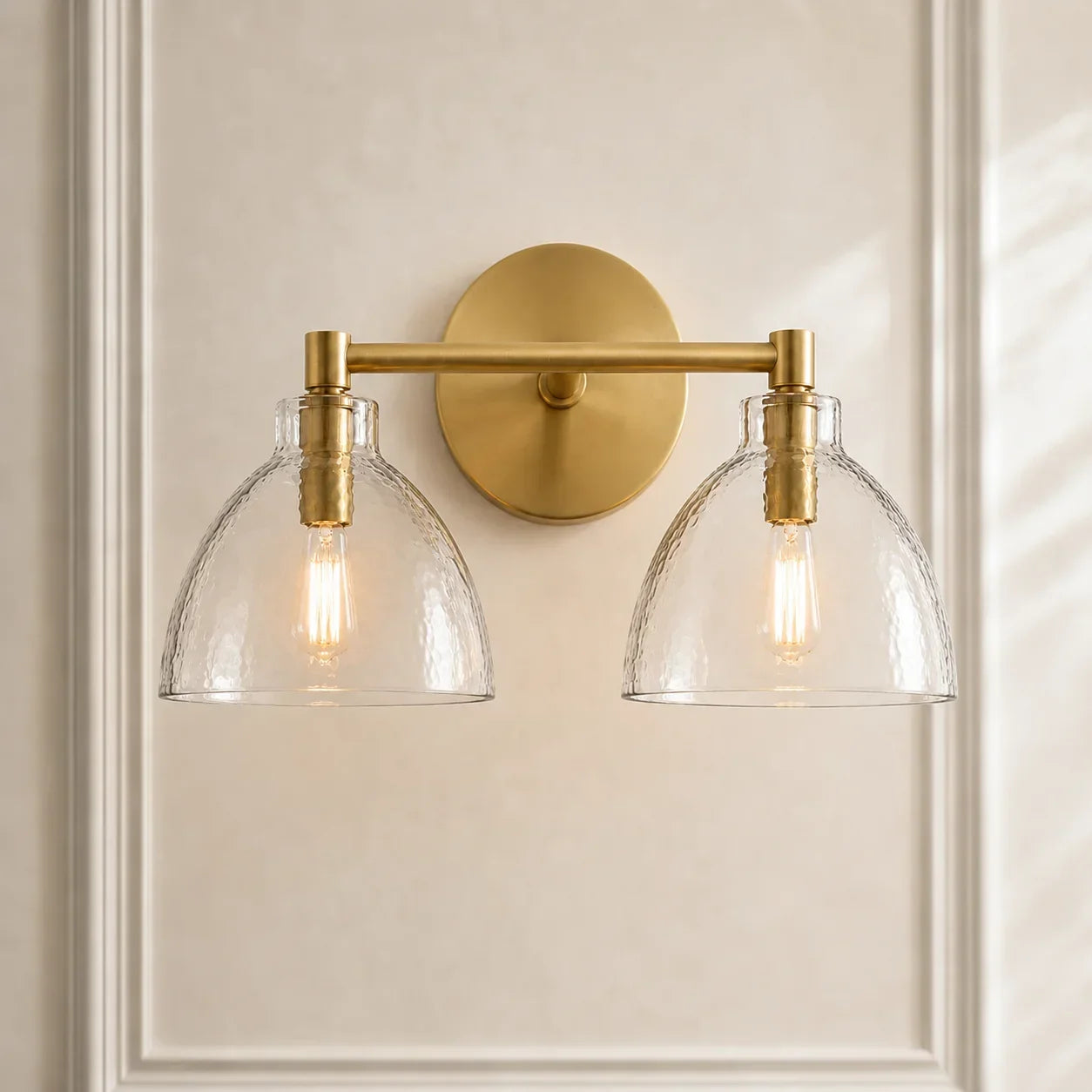Wandlamp Gerecycled Glas Antique Brass – Minimalistische Wandverlichting voor Badkamer, Gang, Hal & Slaapkamer