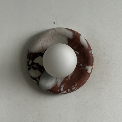 Ronde Design Wandlamp Met Marmeren Achterplaat En Glazen Bol Voor Hal En Slaapkamer
