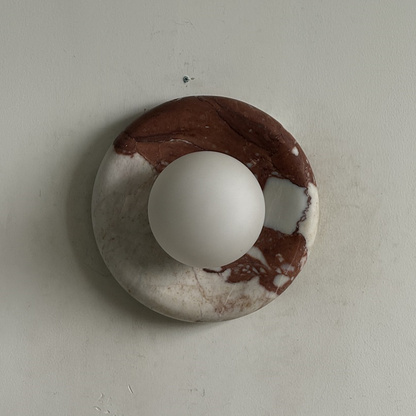 Ronde Design Wandlamp Met Marmeren Achterplaat En Glazen Bol Voor Hal En Slaapkamer