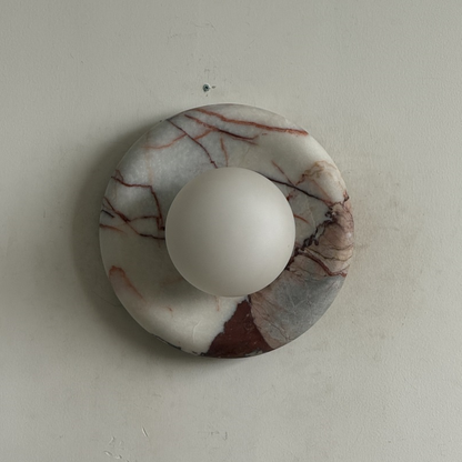Ronde Design Wandlamp Met Marmeren Achterplaat En Glazen Bol Voor Hal En Slaapkamer