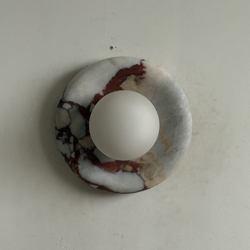 Ronde Design Wandlamp Met Marmeren Achterplaat En Glazen Bol Voor Hal En Slaapkamer