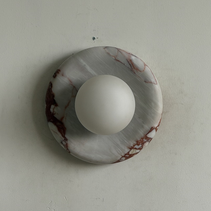 Ronde Design Wandlamp Met Marmeren Achterplaat En Glazen Bol Voor Hal En Slaapkamer