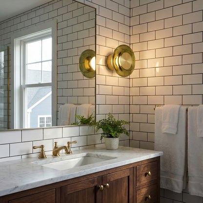 Wandlamp met Groen Glas & Gouden Afwerking – Moderne Verlichtingsaccent voor Hal en Slaapkamer