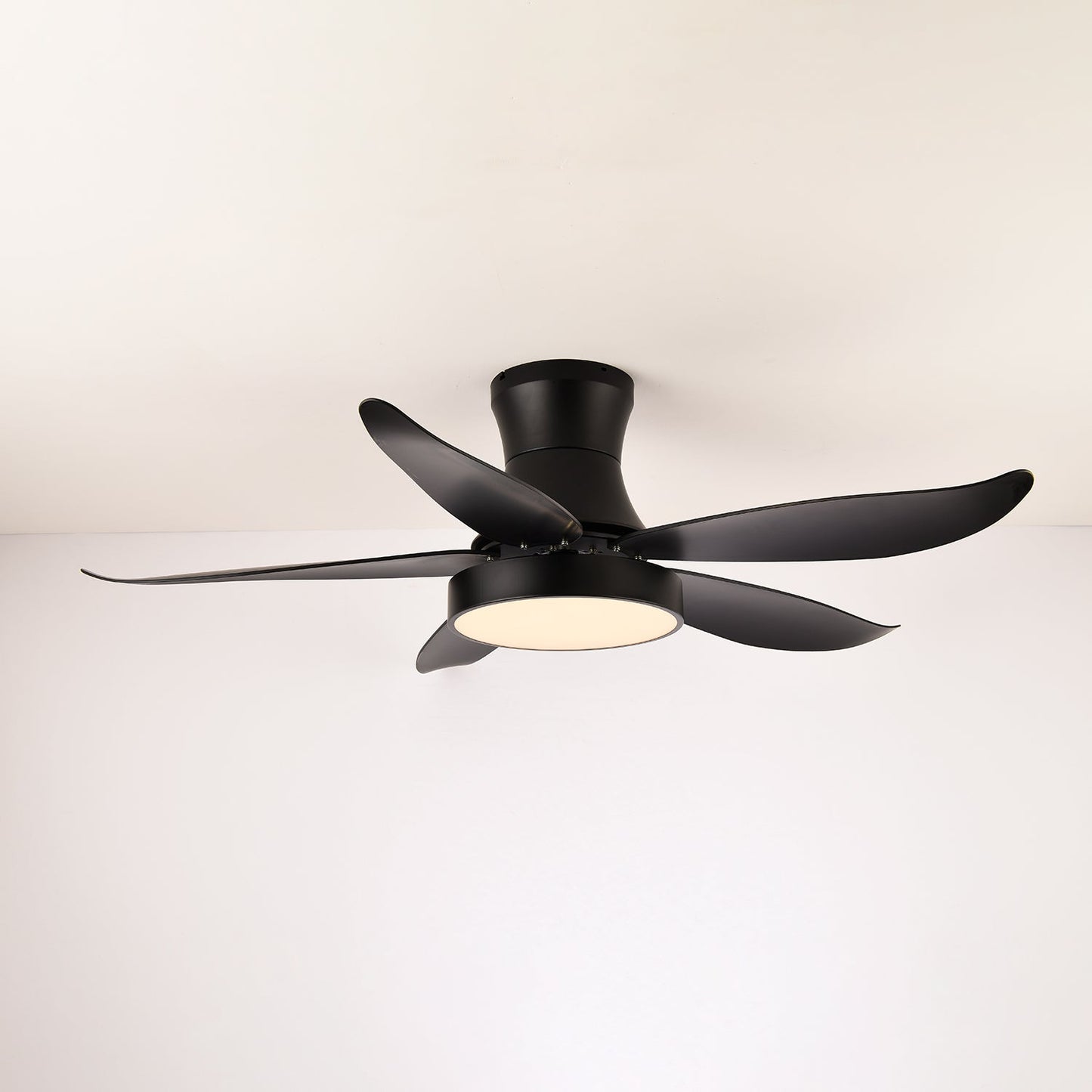 Plafondventilator met Verlichting 132cm Modern Zwart Metaal Kunststof LED 24W Verstelbaar 6 Snelheden