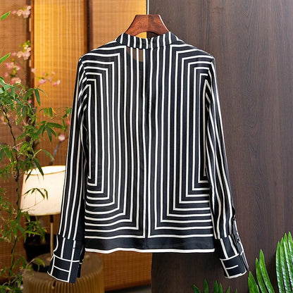 Zomerblouse Vrouwen Lichte Zijde Stijlvol