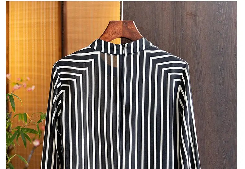 Zomerblouse Vrouwen Lichte Zijde Stijlvol