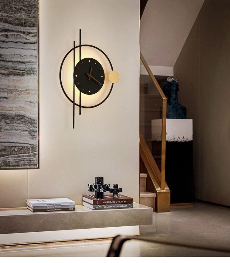 Wandklok Met Verlichting Groot 57x41,5cm Goud Zwart Modern Design