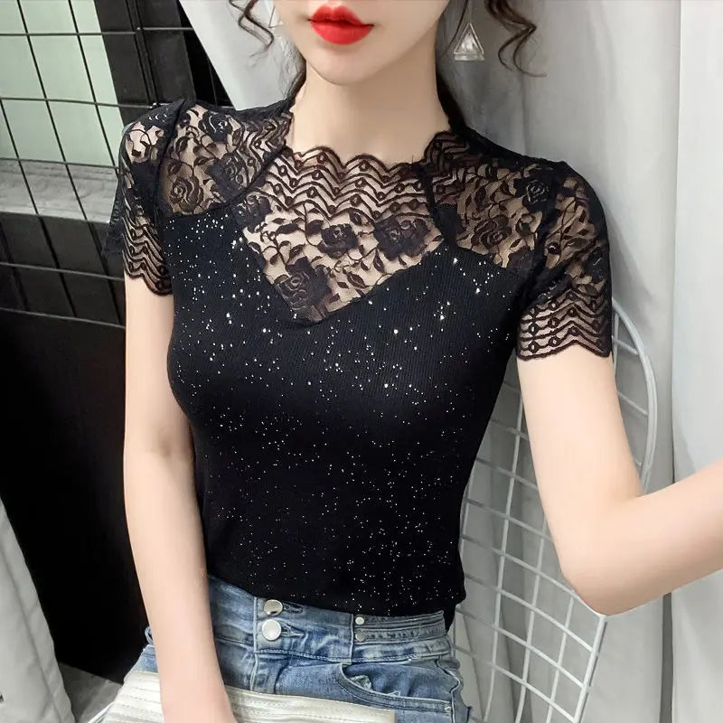 Vrouwelijke Mesh T-shirt Zomerse Glamour Look