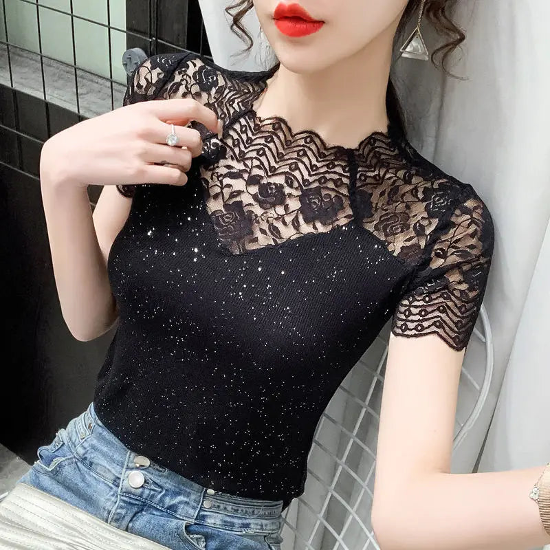 Vrouwelijke Mesh T-shirt Zomerse Glamour Look