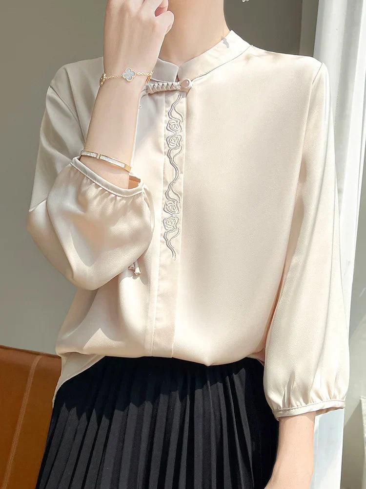 Zijden Blouse Met Glanzende Topaz Kleur Elegante Zomerstijl