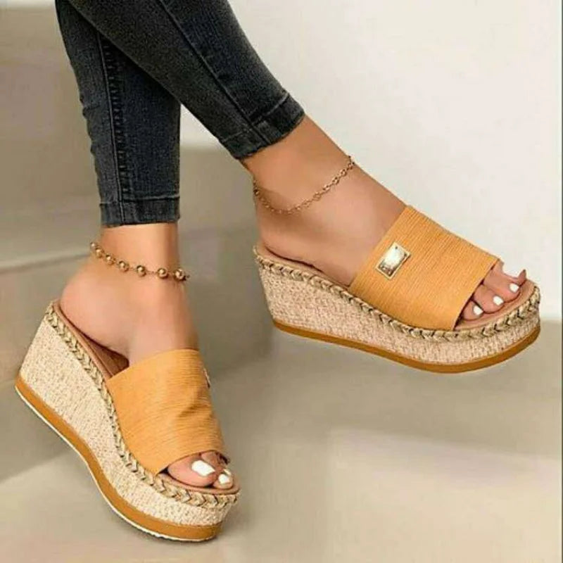 Vrouwen Slippers Zacht en Warm Sleehak Model
