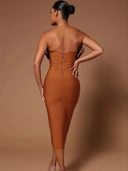 Strapless Bodycon Jurk met Veren en Glitter