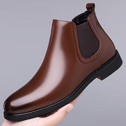 Zwarte hoge laarzen met weerbestendig bovenwerk