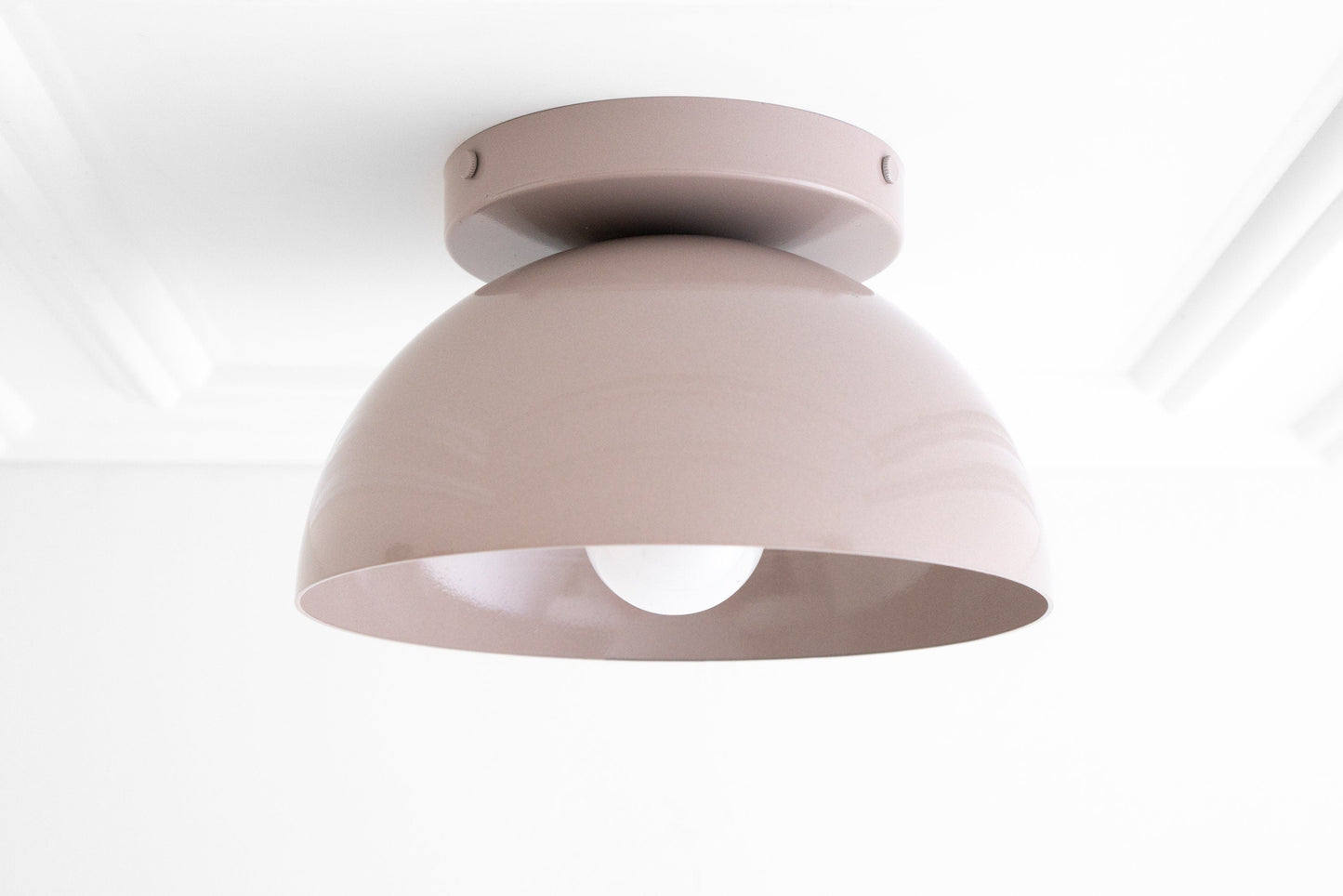 Minimalistische Plafondlamp Dome voor Compacte Ruimtes – Opbouwspot Beschikbaar in Meerdere Kleuren